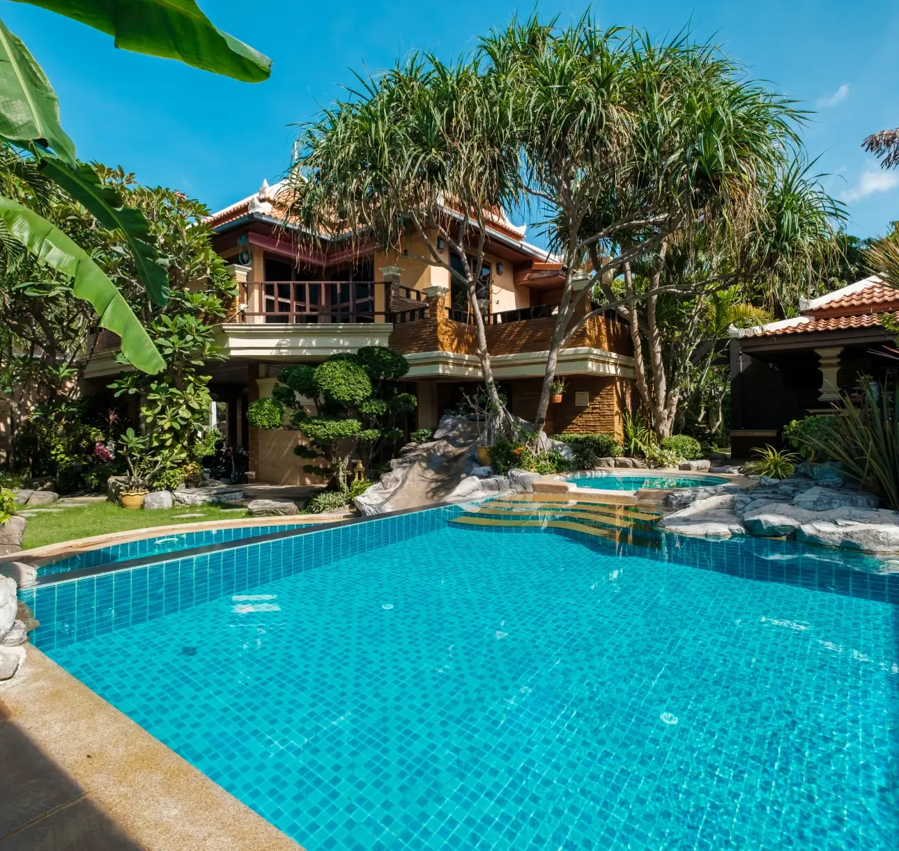 Pool landscaping gold coast Pool landscaping gold coast